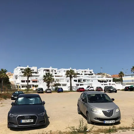 Hébergement de vacances With Ocean Views And Pool *