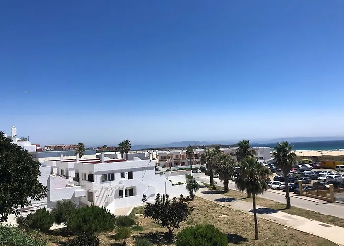 With Ocean Views And Pool Ταρίφα